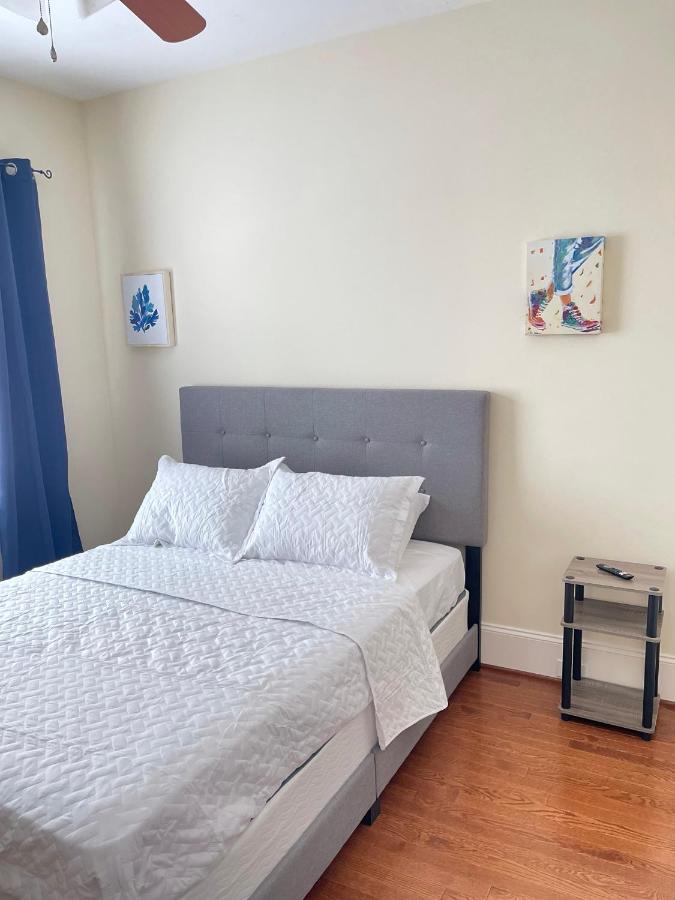 Luxury 4 Story In Downtown Holiday home *